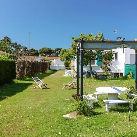 Maison Familiale A Village Feriehus *