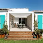 Maison Familiale A Village