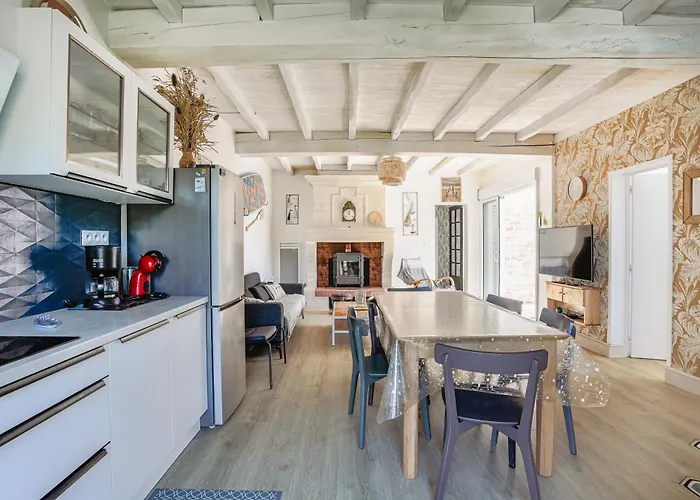 Maison Familiale A Village Holiday home Grand-Village-Plage